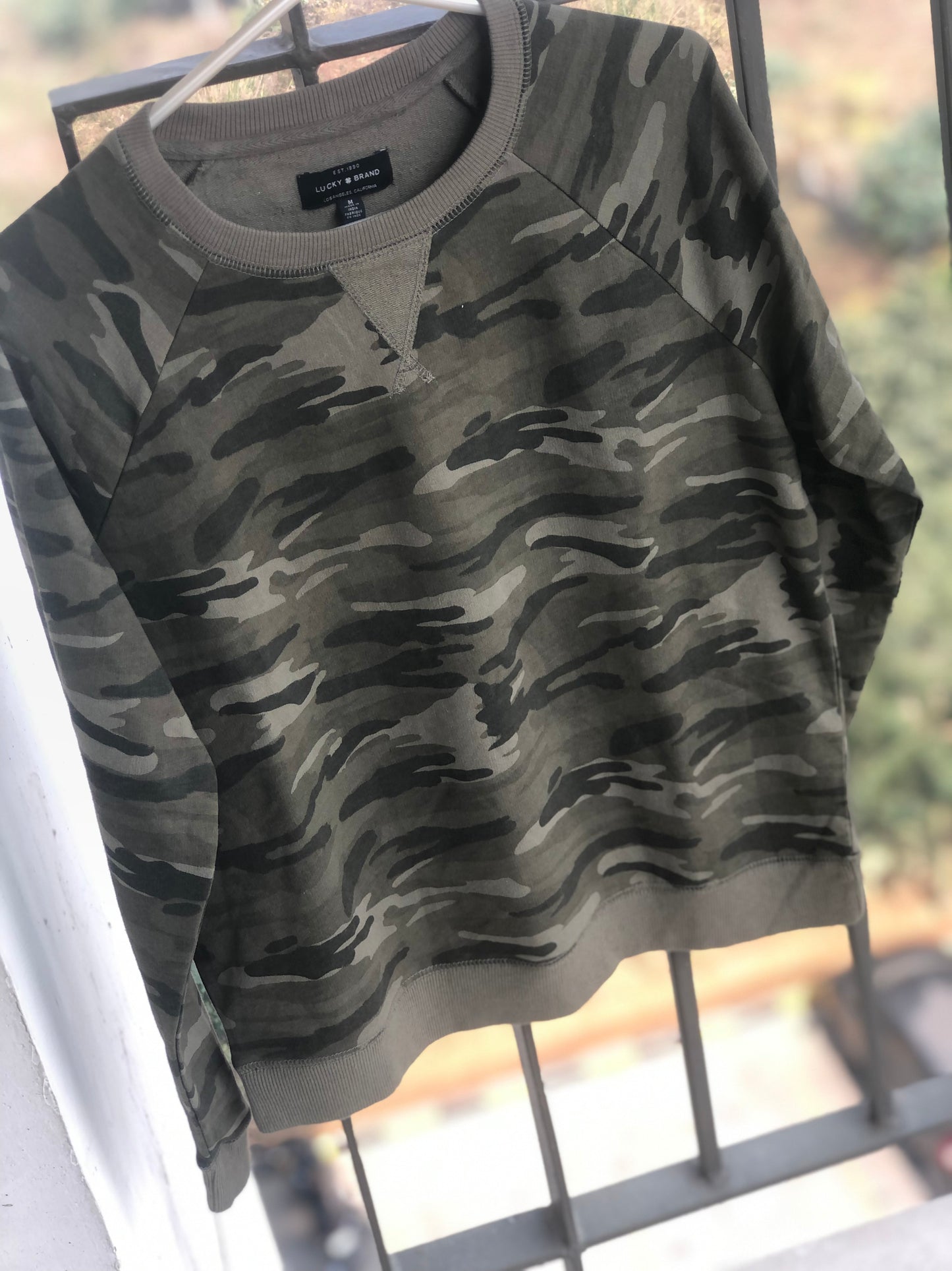 MILITARY PRINT PULLOVER