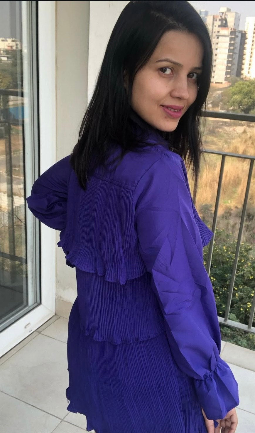 RUFFLE TOP