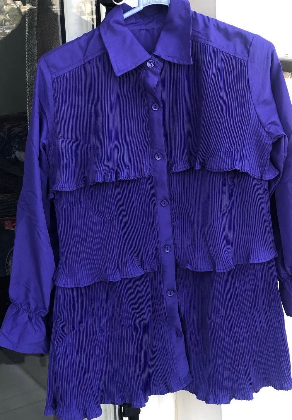 RUFFLE TOP
