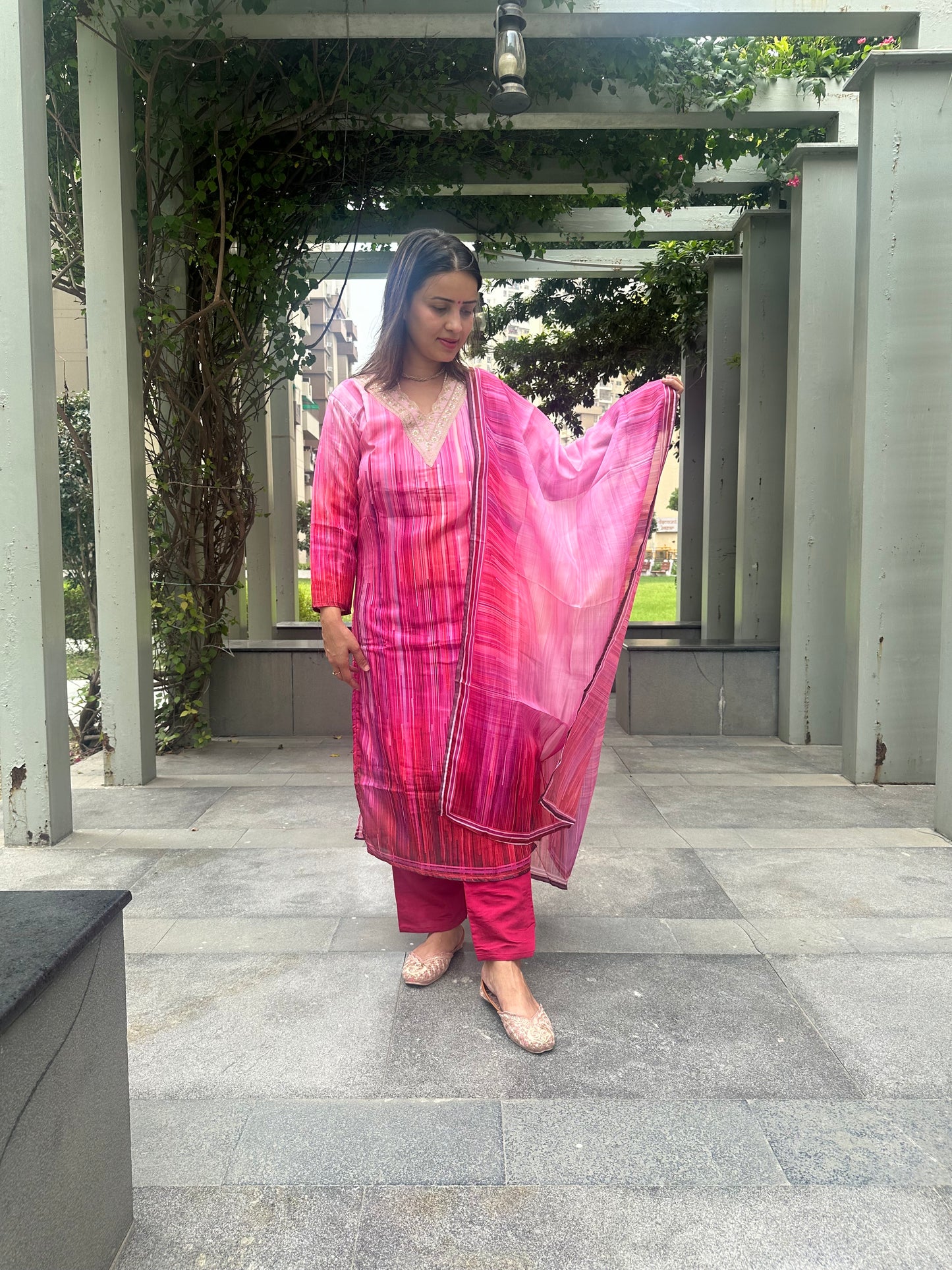 Fully printed pant suit