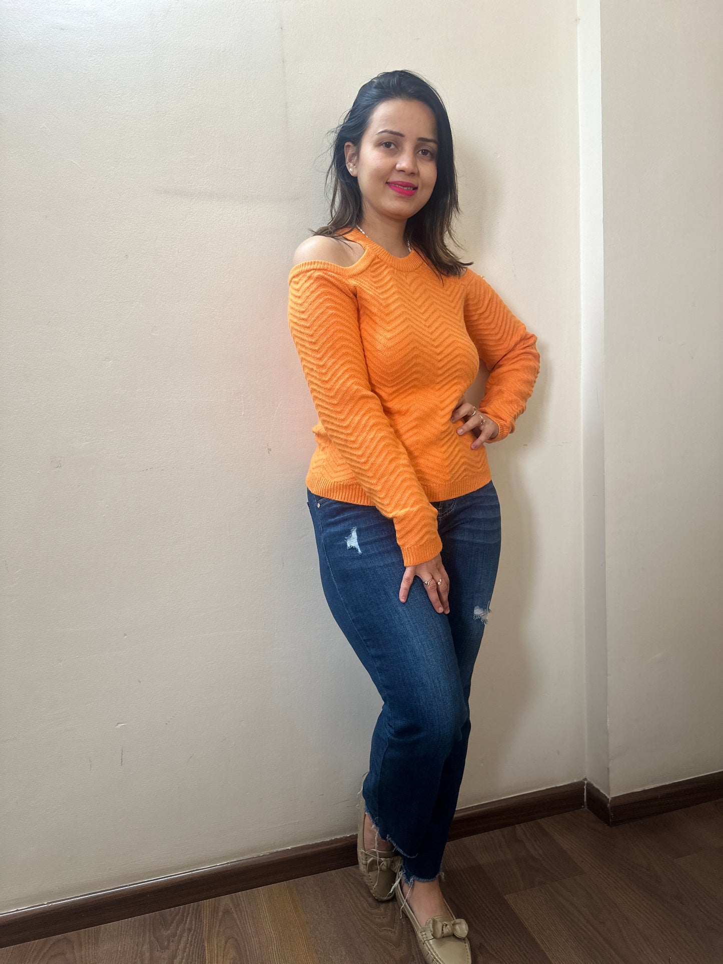 WOOLLEN CUT-SHOULDER SWEATER